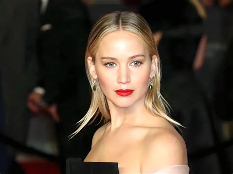 is jennifer lawrence really naked|Jennifer Lawrence talks No Hard Feelings nude。